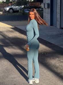Autumn Fashion Women's Solid Color Tight-Fitting Short Top And Slightly Flared Trousers Sportswear Set, Suitable For Fitness, Going Out, Yoga. - Green - View 6