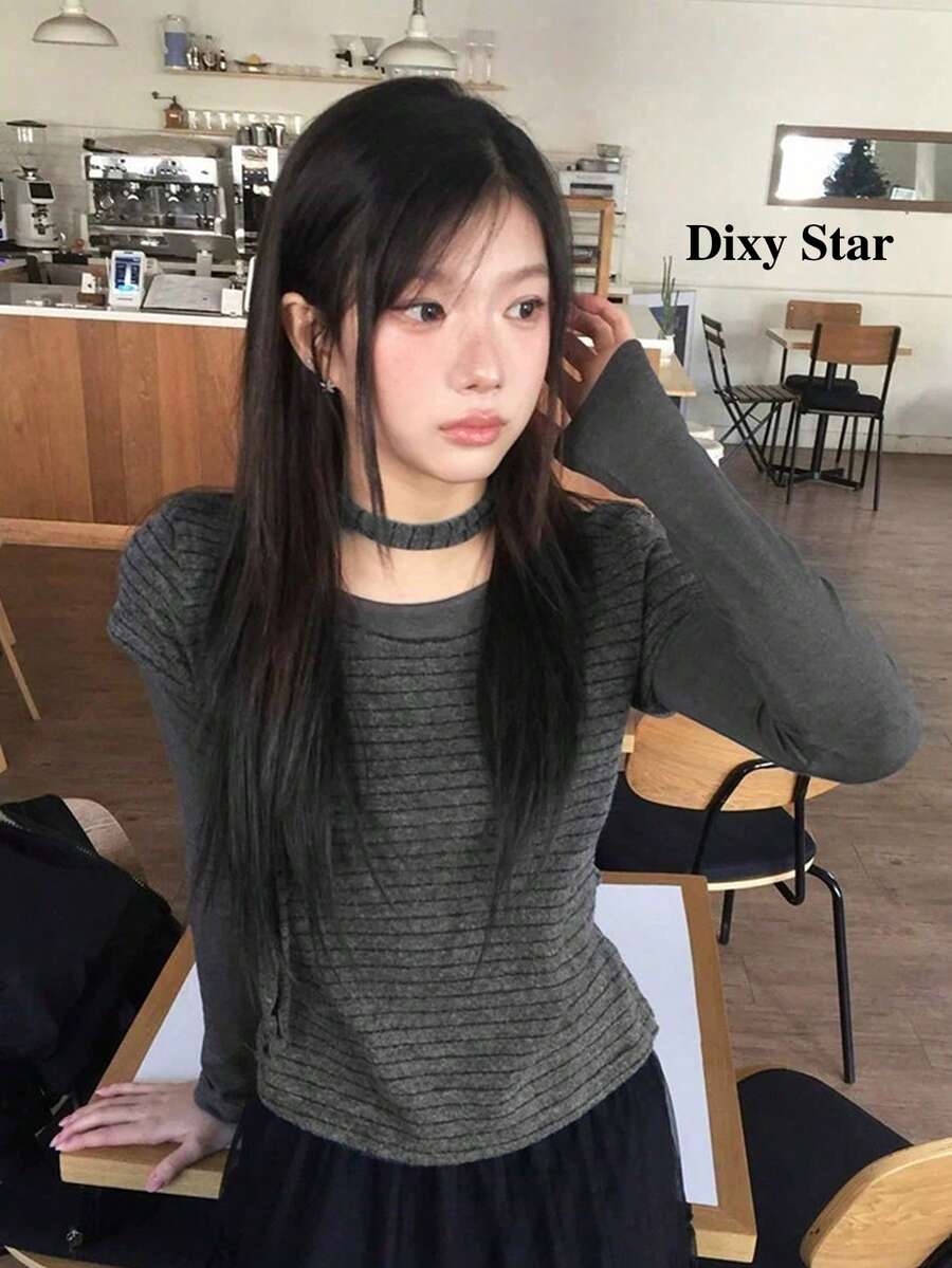 Women's Patchwork Striped 2-In-1 Long Sleeve Turtleneck Top T-Shirt, Korean Style Vintage Base Layer (Random Stripes), Casual Winter Style - Black and Gray - View 1