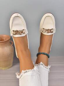 All Season New Driving Loafers Korean Style Round Toe Metal Chain Flat Casual Women's Loafers - White - View 3