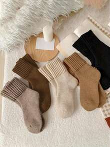 5 Pairs Women's Winter Warm Thick Knitted Soft Vintage Casual Fuzzy Socks - Multicolor - View 1