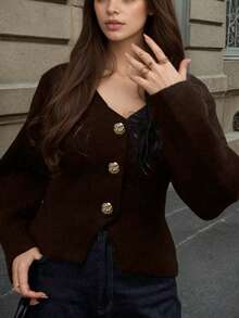女士休闲修身纯色V领落肩金属纽扣下摆开衩长袖针织开衫宽松外套，春夏秋季 - 咖啡棕 - 查看 3