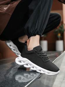 Men's Spring/Summer Minimalist Breathable Black & White Front Lace-Up Casual Sports Shoes, Versatile Hollow-Out Height-Increasing Sole Comfortable Commuting Walking Running Shoes - White Black - View 8