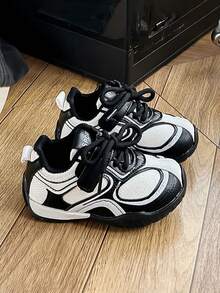 Kids' Black & White Colorblock Retro Chunky Sneakers, Mesh Patchwork Hook & Loop Lace-Up Casual Sneakers For Boys & Girls - Black - View 1
