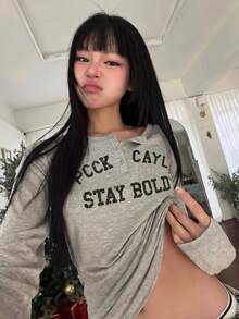 灰色