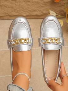 2026 女款秋季新款金屬鏈條優雅一腳蹬樂福鞋，輕量舒適百搭橡膠平底鞋 銀色 - 銀色 - 查看 2