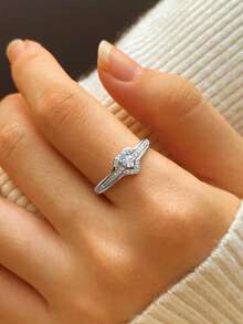 925 Silver Plated Platinum Cubic Zirconia Heart Ring, Hollow Heart Design, Fashionable Luxury Ring, Valentine's Day Gift - White - View 4