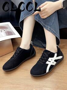 New Women's Black Lightweight Comfortable Flat Sports Casual Sneakers - Black - View 6