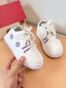 Girls Low-Top Casual Sneakers With 3D Floral Decor, Versatile Lace-Up Shoes For Toddlers And Young Children - View 4