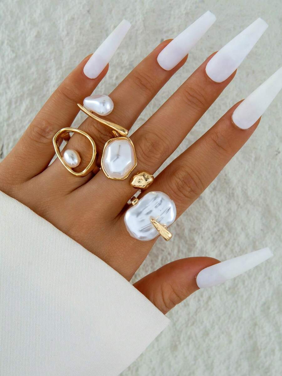4pcs/Set Minimalist Fashion Alloy Asymmetric Baroque Resin Faux Pearl Multi-Combination Ring Set, Suitable For Women's Daily Commute, Date Outfits, Jewelry Gift