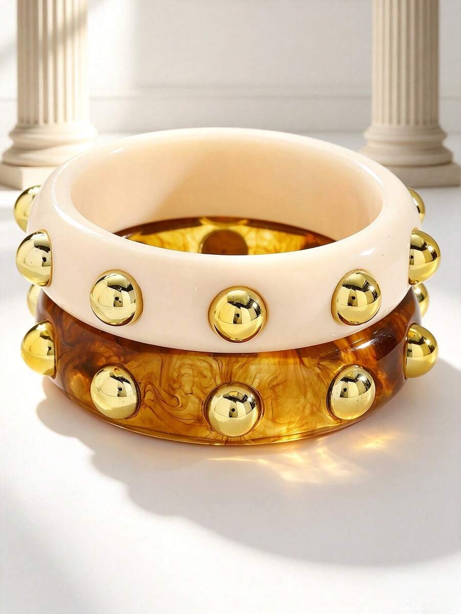Set Gelang Resin Lebar Gaya Vintage Eropa & Amerika 1/2 buah dengan Paku Keling Emas, Tekstur Marmer Amber Imitasi, Aksesori Gelang Wanita Berlapis yang Dipersonalisasi