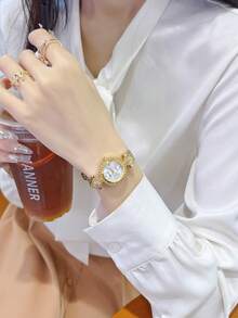 1pc New Fashionable Gold Women's Watch, Retro Luxury Minimalist Elegant Versatile Ladies Quartz Watch Gift - Silver - View 2