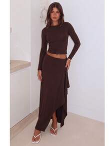 Elegant Women's Round Neck Long Sleeve 2 Pieces Set With Asymmetrical Pleated High Elasticity Skirt, Wedding Style - Brown - View 1