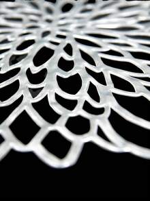 1/2/6pcs Silver Hollow Flower Pattern PVC Placemats, Non-Slip Heat-Resistant Easy To Clean Table Mats, Kitchen Dining Table Decor, Suitable For Wedding Holiday Table Decoration, Home Decor - Silver - View 9