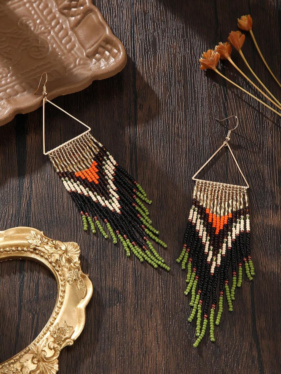 SOUL BEADING زوج واحد من أقراط الشرابات المنسوجة يدويًا، بأسلوب بوهيمي، لون أساسي أحمر عتيق مع لمسات سوداء وذهبية، نمط مثلثي ملون، أحمر/أخضر اختياري، مناسب للارتداء اليومي، العطلات، الحفلات، أسلوب متعدد الاستخدامات، هدية العطلات - أخضر - مشاهدة 1
