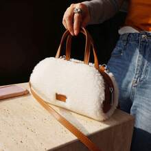 BAILEE A Stylish, Avant-Garde Faux Fur Handbag With A Plush Texture Paired With Leather Design, Perfect For Outfits And As A Gift. - Multicolor - View 4