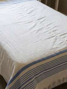 Retro Bedspread/Sofa Throw, Nap Blanket 175 X 190 Cm, Cotton Throw - Blue and White - View 2