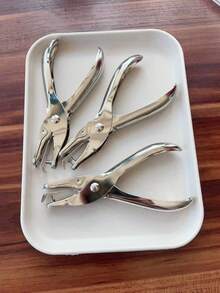 ثاقب معدني صغير، مثقب الورق للأعمال اليدوية، مناسب للمدرسة والمكتب والمنزل ومشاريع DIY العائلية - فضي - مشاهدة 2