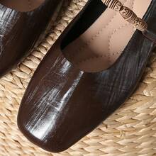 Women's Square Toe Mary Jane Flat Shoes, Beaded Strap, Low Vamp Soft Sole, Retro Commuter Shoes - Brown - View 6