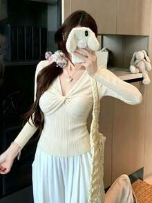 Soft Cross-Twist V-Neck Long Sleeve Ribbed Texture Base Layer Top, Skin-Friendly Commuter Innerwear - Apricot - View 6