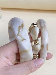 3件組時尚復古粗款多色不對稱壓克力手鐲套組，適合女性日常配戴，送給朋友與家人的禮物 - 彩色 - 查看 3