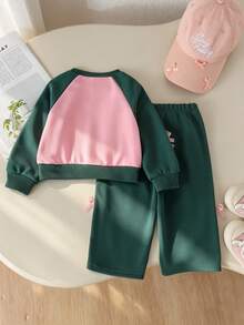 2pcs Baby Girl Casual Sporty Colorblock Raglan Crew Neck Short Sweatshirt & Side Ribbon Bow Straight Leg Pants Set, Spring Autumn - Dark Green - View 2