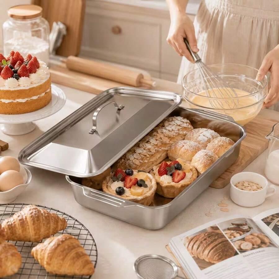 Nồi sâu bằng thép không gỉ nấu cá có nắp, tay cầm hai bên, đế chống trượt, kèm khay nấu hình chữ nhật; phù hợp cho cá, tôm và lẩu; tương thích với bếp từ và bếp ga; dụng cụ nấu hải sản