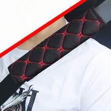 1pc PU Leather Plaid Embroidered Seat Belt Shoulder Pad, Comfortable Anti-Chafing Car Seat Belt Shoulder Cushion, Car Interior Accessory, All Season, Unisex - A - View 3