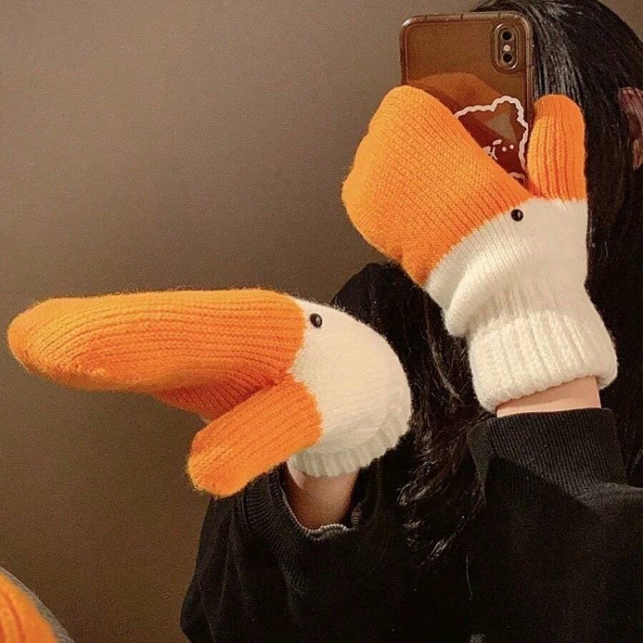 1 Pair New Creative Goose Palm Gloves, Thickened Winter Warm Velvet Finger Covers, Windproof And Cold-Resistant Yarn Gloves - A - View 1