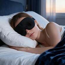 1个3D睡眠眼罩，眼镜轮廓夜间眼罩，办公室和学校午睡遮光眼罩，旅行配件，送给家人、同事和朋友的礼物 - 紫色 - 查看 4