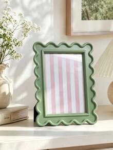 1pc Cute Wavy Edge Decorative Photo Frame, Fan-Shaped Edge Desktop & Wall Display Photo Holder, Art Picture Frame, Aesthetic Room Decor, Bookshelf Decor, Vanity Decor, Graduation Gift, Wedding Gift, Dorm Decor, Summer Home Accent - Multicolor - View 2