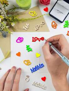 25pcs/Bag Mr. & Mrs. Wooden Heart Confetti - 2-6cm, Natural Wood Grain Table Decor, Suitable For Weddings, Anniversaries And Romantic Events - Multi-color - View 3