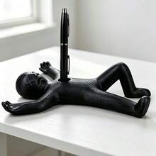 1 buah Tempat Pena Bentuk Figur Manusia Kreatif Warna Hitam, Hiasan Meja, Rak Penyimpanan Alat Tulis Unik Berbentuk Manusia, Cocok untuk Berbagai Pena, Pena Gel, Pensil, dan Spidol. Berbeda dari Tempat Pena Fungsi Tunggal Biasa - Ornamen figur tongkat yang kreatif - View 4