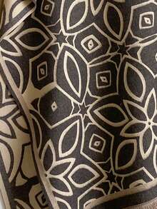 1pc Faux Cashmere Design Geometric Floral Pattern Jacquard Warm Scarf For Women, Air Conditioning Room Blanket, Autumn/Winter Outdoor Travel Cold Protection Neck Warmer Decorative Shawl, Dual-Use, Suitable For Daily Matching, First Choice For Gift - Grey - View 3