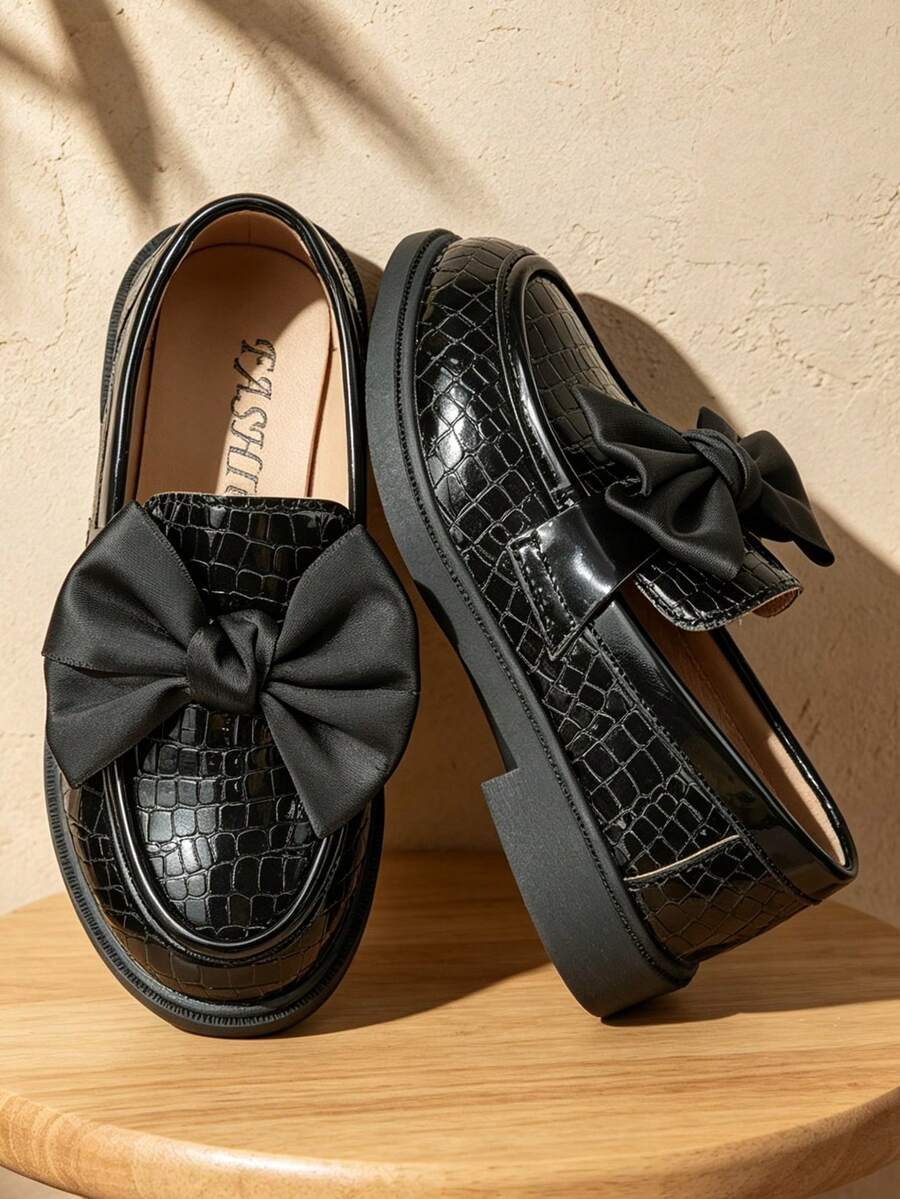 Girls Black Loafers Patent Leather Satin Bow Thick Non-Slip School Performance Versatile Shoes! - Black - View 1