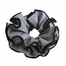 1pc Vintage Plaid 4-Layer Ruffle Scrunchie, Suitable For Girls And Women, Fine Plaid Fabric With Contrast Binding Craft, Fluffy Pleated Design, Elastic Comfortable Non-Damaging To Hair, Can Be Used For Bun And Half-Up Hairstyles, Suitable For Campus Daily Outings And Commuting, Vintage Academic Style Hair Accessory - Multicolor - View 6