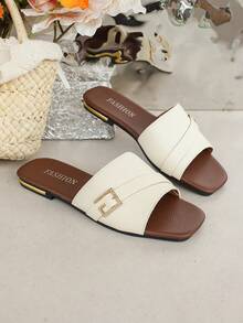1 Pair Women's Beige Buckle Flat Sandals, Casual Elegant Vacation Style, Fashionable Comfortable Versatile Slides - Beige - View 7