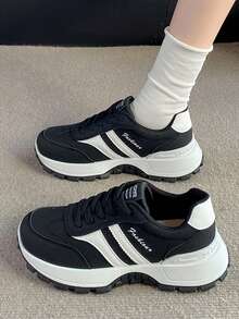 1 Pair Women's White Lace-Up Casual Sports Shoes, Fashionable College Style Thick Sole Derbys - Black - View 1
