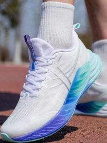 XTEP Hydrogen Wind 8.0 男款新款跑步鞋，吸震耐磨、輕量透氣、抗菌除臭運動鞋 - 白色/銀色 - 查看 3