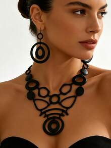 1 Set Modern Matte Black Geometric Jewelry Set, Asymmetrical Hollow Circle Heavy-Duty Short Necklace, Multi-Layer Nested Circle Long Earrings, Women's Party Evening Gown Personalized Accessories - Black - View 2