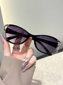1 Pair Women's Fashion Geometric Pattern Sunglasses, Fusion Of Modern Geometric Lines And Personalized Charm, Suitable For Vacation Outfits, Parties, Daily Life, Travel, Music Festivals, Fits All Face Shapes. - Multicolor - View 1