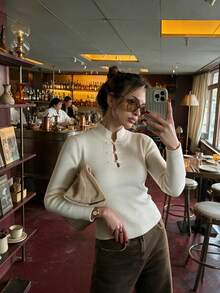 女款 Y2K 米色立領前開襟鏤空長袖修身羅紋針織毛衣上衣，校園風白色秋季款 - 白色 - 查看 4