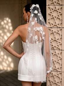 3D Floral Pearl Bridal Veil, Mid-Length Soft Mesh Veil With Hair Comb, Suitable For Outdoor Weddings. - Multicolor - View 5