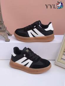 Versatile Sports Shoes, Lightweight, Durable, Soft Sole, Non-Slip, Easy Slip-On - Black - View 3