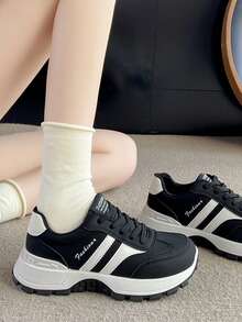 1 Pair Women's White Lace-Up Casual Sports Shoes, Fashionable College Style Thick Sole Derbys - Black - View 2