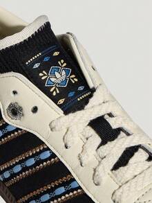 Adidas Originals Unisex SAMBA OG Low-Top Sports Casual Shoes LC5009 - Black and White - View 5