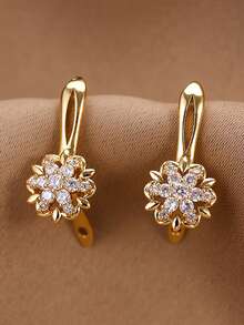 1 Pair Charming Cubic Zirconia Earrings, Women's Wedding Anniversary Accessory Gift - Golden Yellow + White - View 5