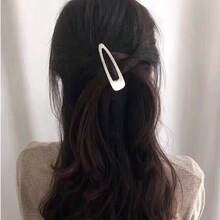 Japanese & Korean Sci-Fi Minimalist Alloy Hair Clip, Brushed Hollow Metal Alligator Hair Clip, Versatile Side Clip - Silver - View 3