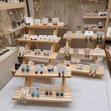 Rak Pajangan Perhiasan Bertingkat dari Kayu Solid, Rak Pajangan Parfum dan Aksesori, Rak Penyimpanan Kerajinan Tangan untuk Taman Kanak-kanak, Rak Pajangan Alat Peraga Perhiasan, Pengatur Penyimpanan Meja - Beraneka warna - View 1