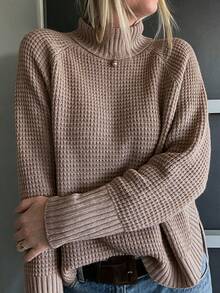 女款高領基本款寬鬆粗針華夫格針織純色長版毛衣，圓弧下擺，休閒正式風舒適圓領套頭長袖上衣 - 卡其色 - 查看 7
