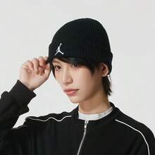Nike Jordan Solid Color Logo Beanie Unisex Couple Style Black - Black - View 2